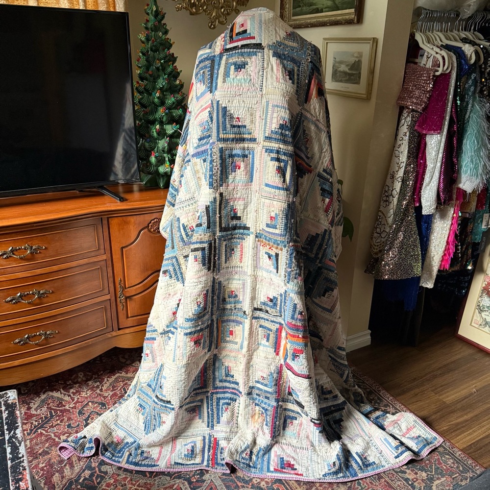 Early 1900s Calico Patchwork Log Cabin Quilt